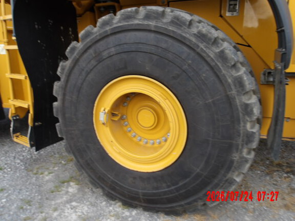 2023 John Deere 844P