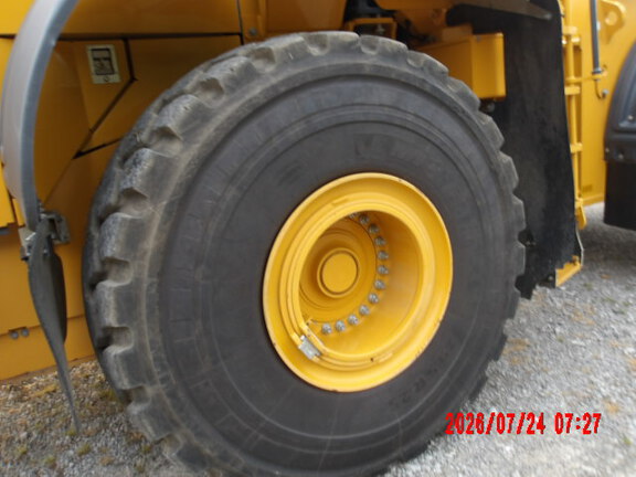 2023 John Deere 844P