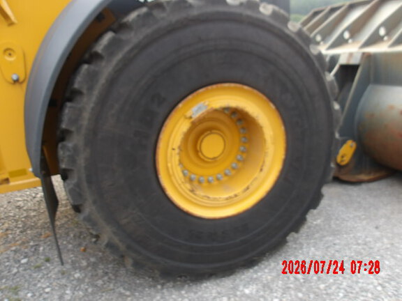 2023 John Deere 844P