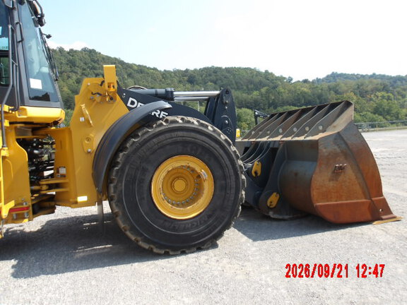 2023 John Deere 844P