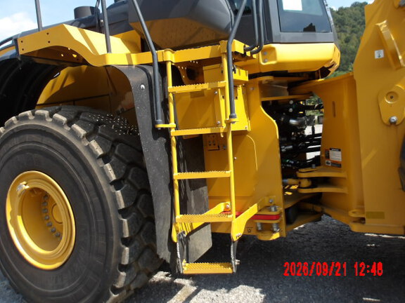 2023 John Deere 844P