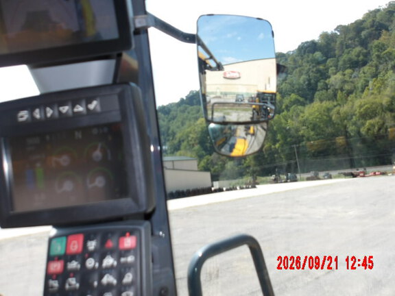2023 John Deere 844P