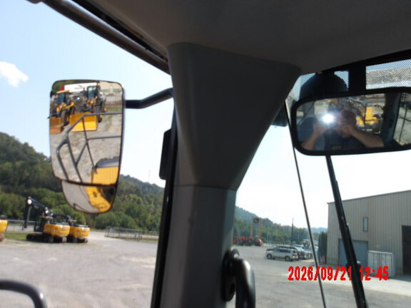 2023 John Deere 844P