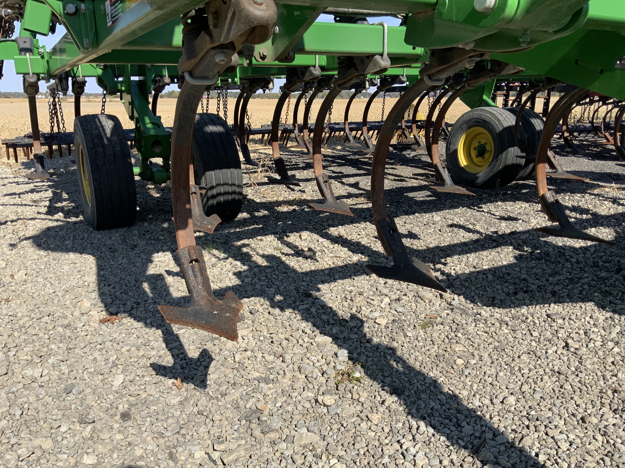 2017 John Deere 2210 Image 5