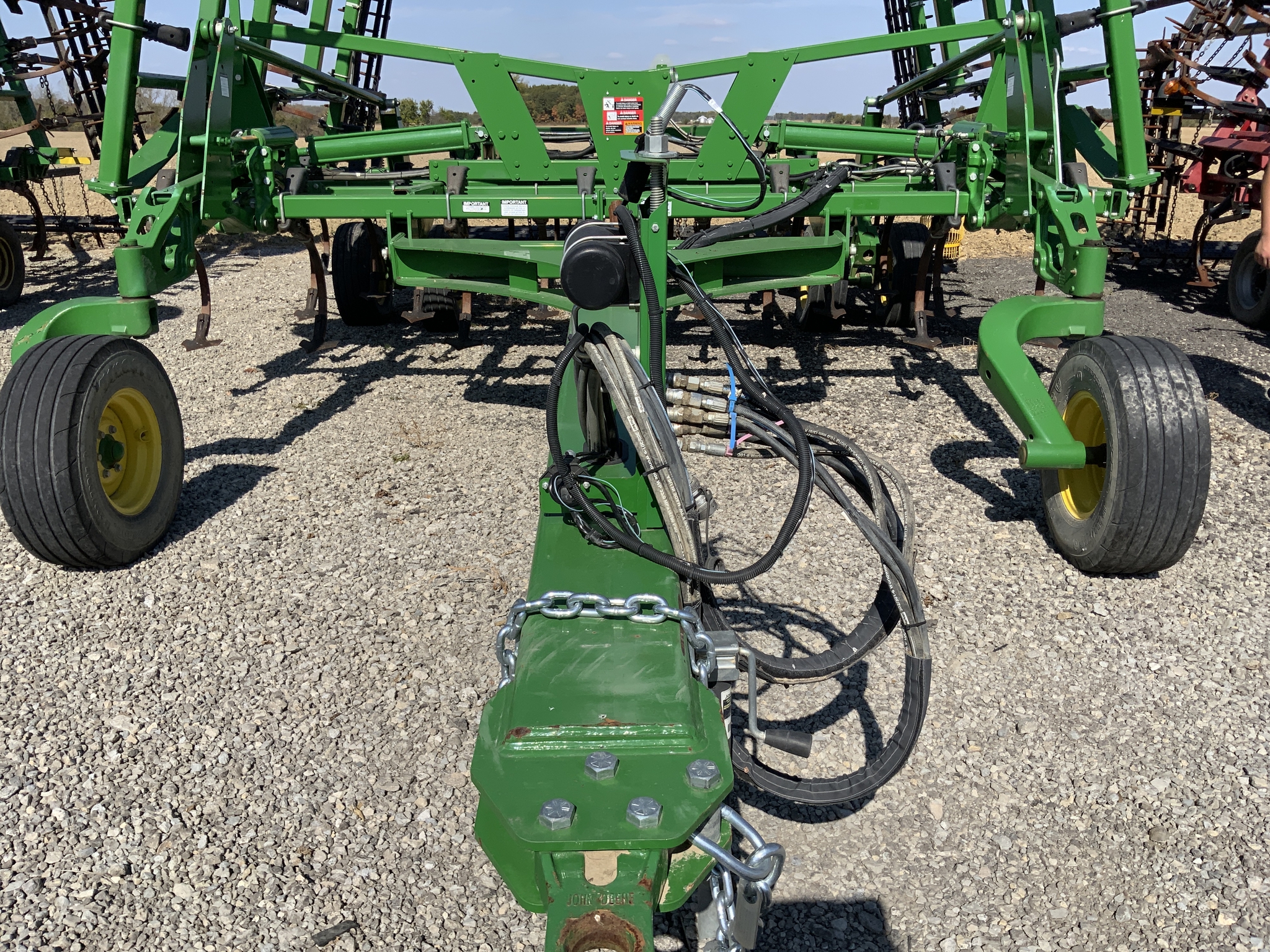 2017 John Deere 2210 Image 7