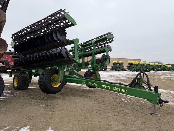 John Deere 2680H