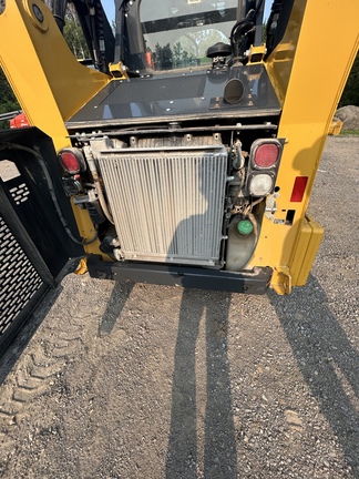 2023 John Deere 318G