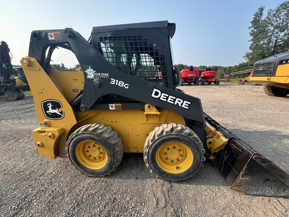 2023 John Deere 318G