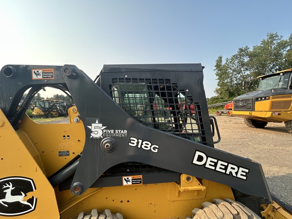 2023 John Deere 318G