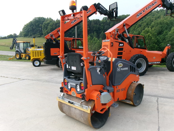 2024 Hamm HD10CVV