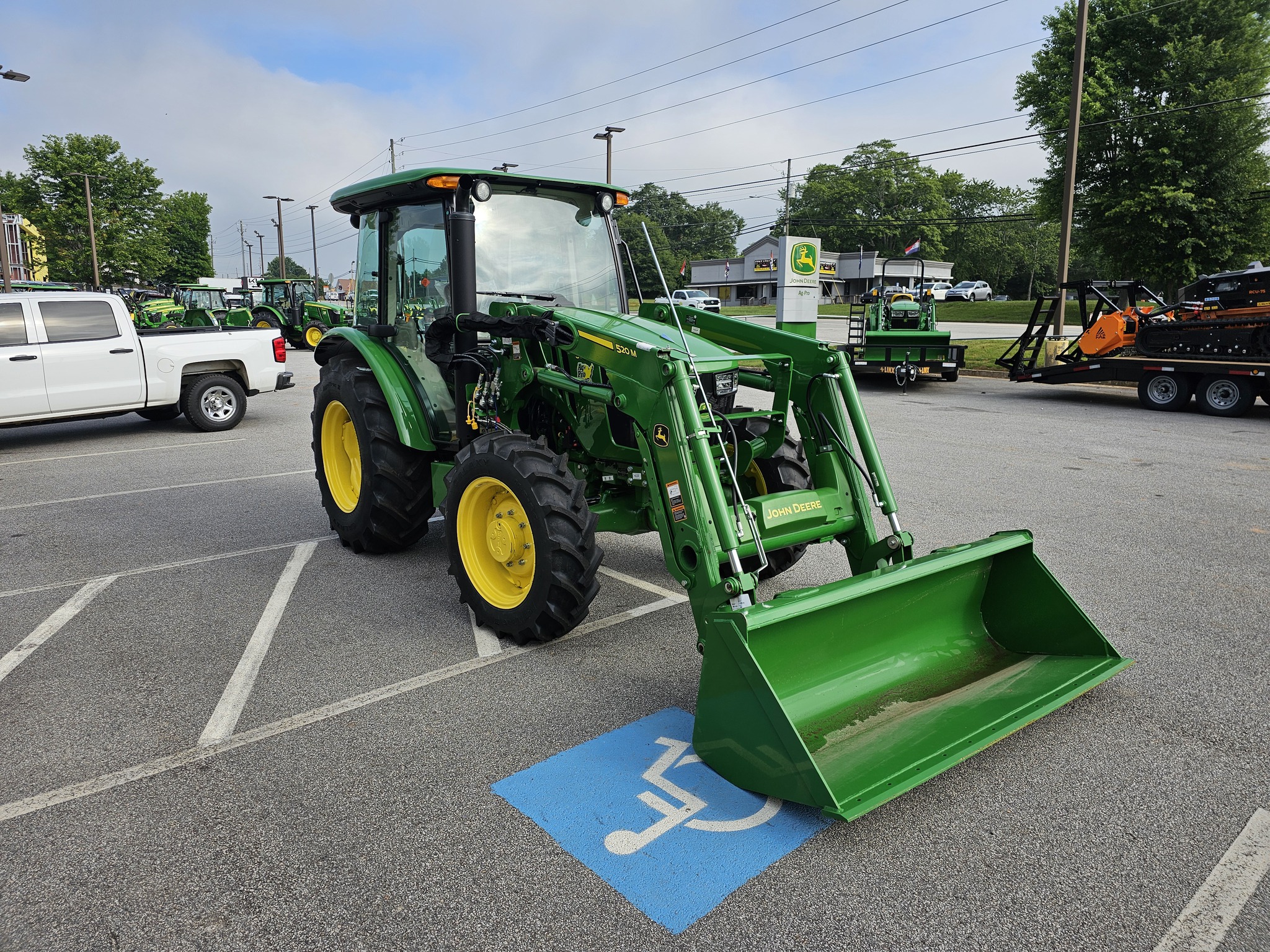 2024 John Deere 5060E Image 9