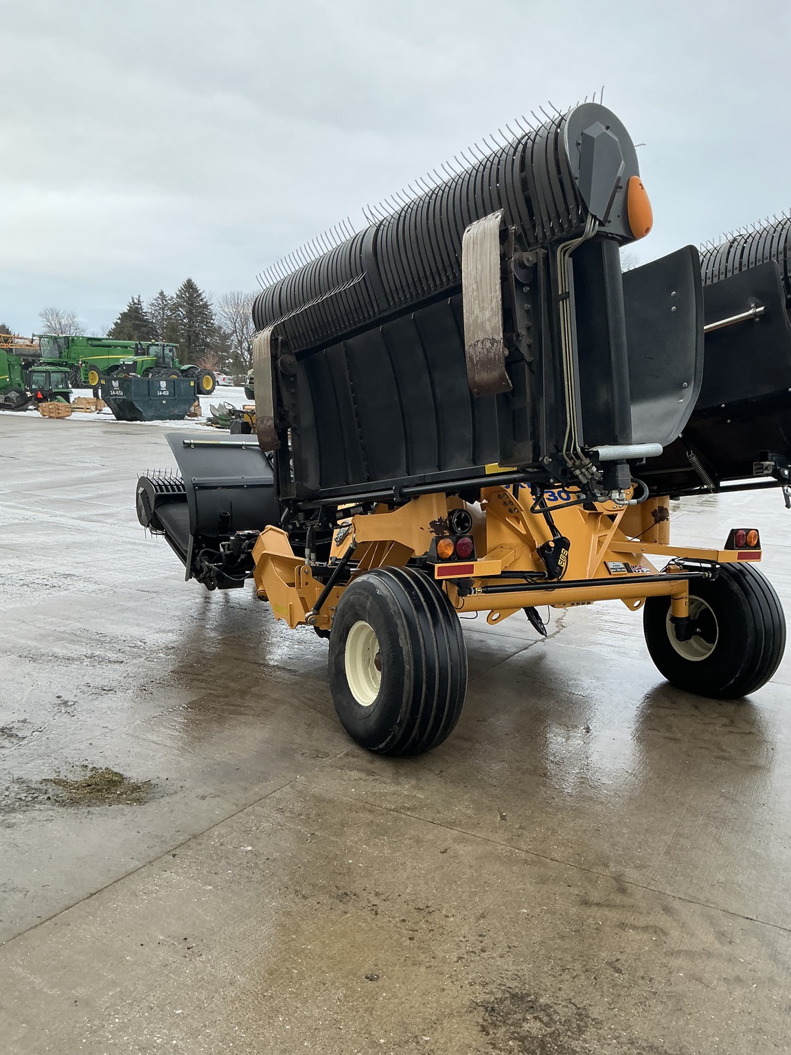 2016 Oxbo 330 Image 5