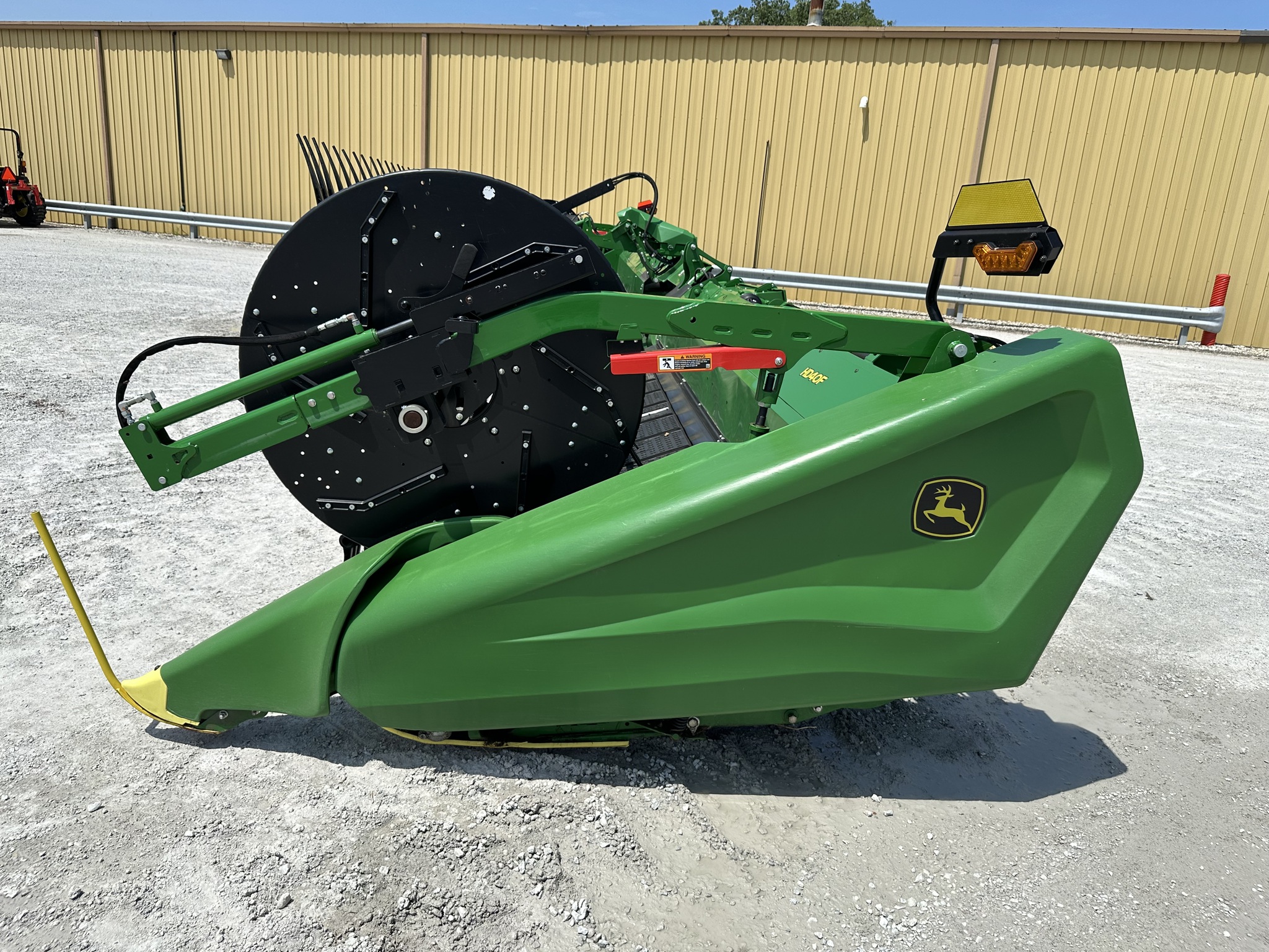 2024 John Deere HD40F Image 9