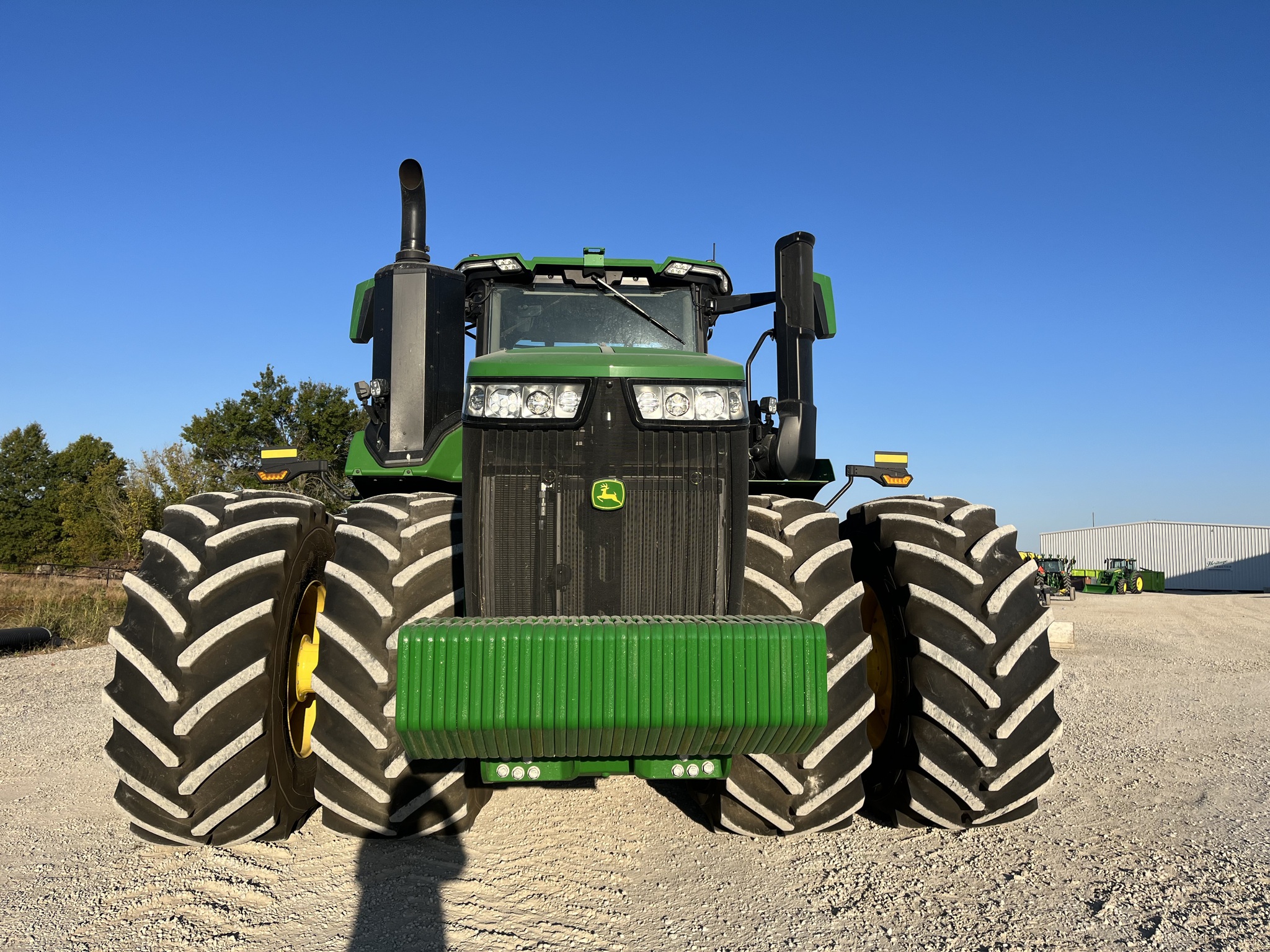  2022 John Deere 9R 640 at Heritage Tractor in Nevada, MO