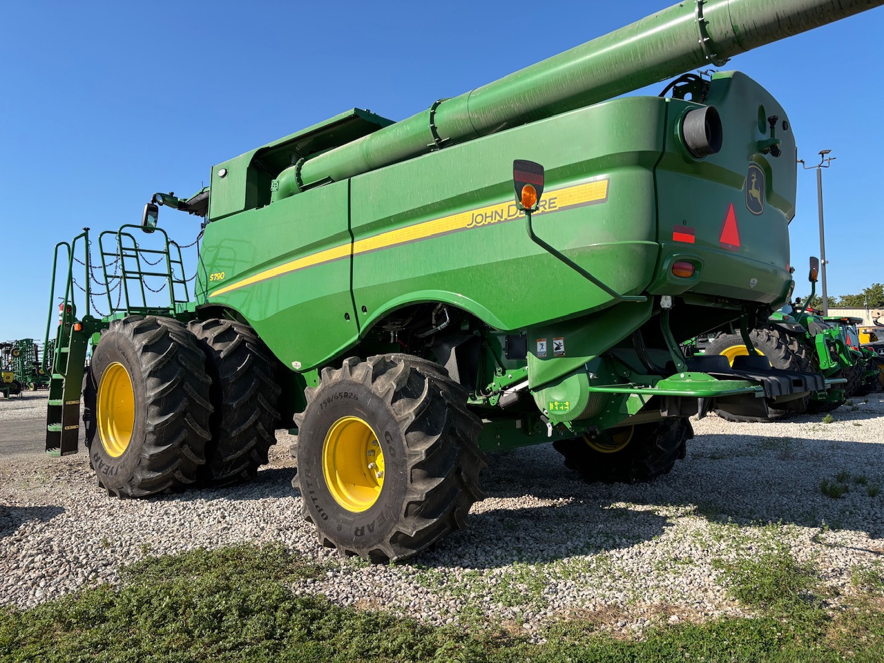  2023 John Deere S790 at Heritage Tractor in Streator, IL