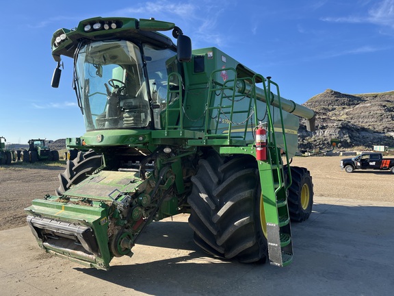Photo of 2021 John Deere S790