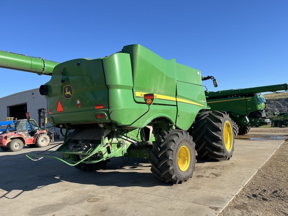 2021 John Deere S790