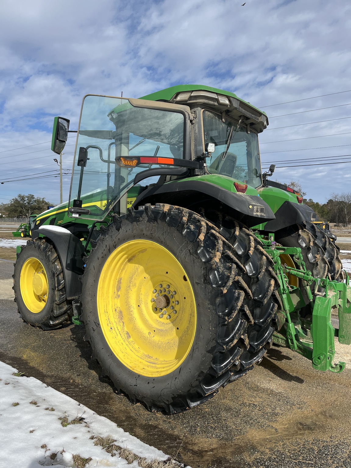 2023 John Deere 8R 250 Image 5