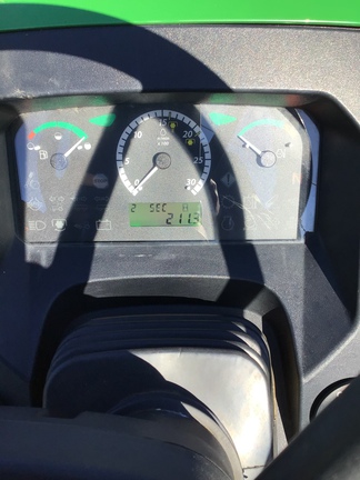 2024 John Deere 5075E Photo 7