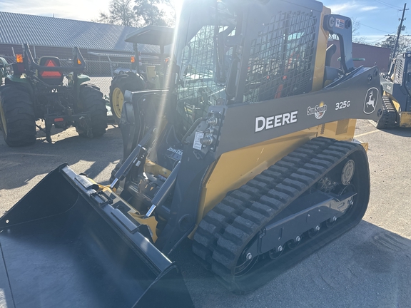 2024 John Deere 325G Photo 3