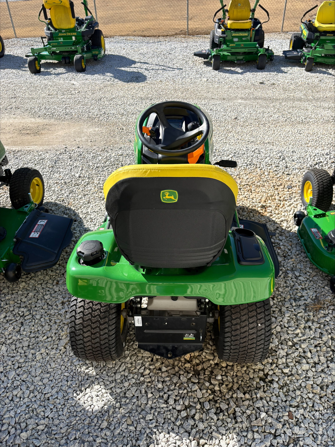 2024 John Deere X370 Image 7