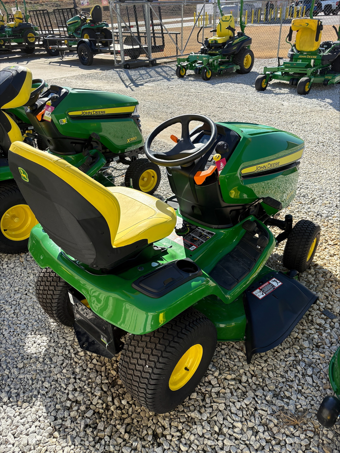 2024 John Deere X370 Image 5
