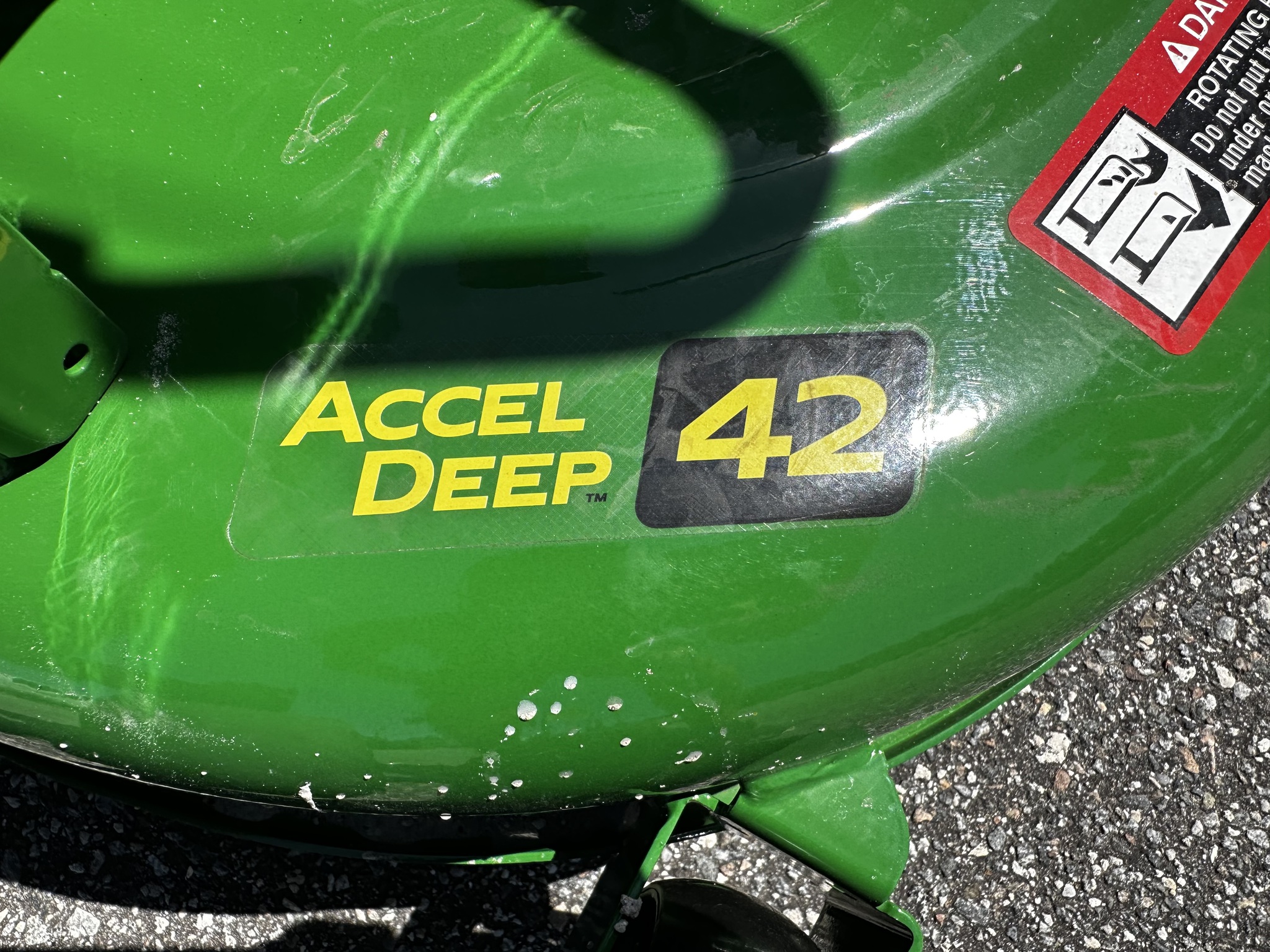 2025 John Deere Z370R Image 7