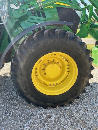 2015 John Deere 6145R