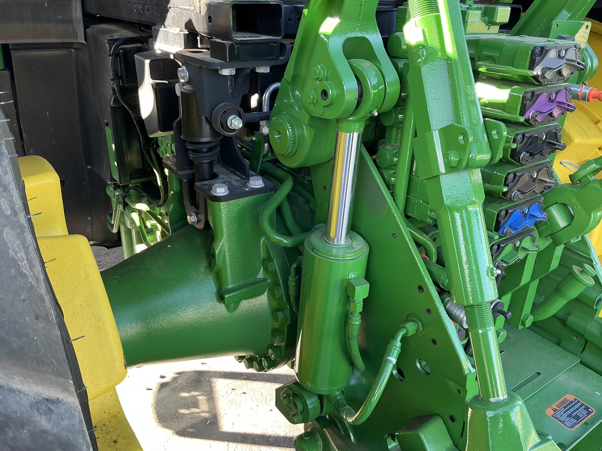 2023 John Deere 8R 340 Image 19