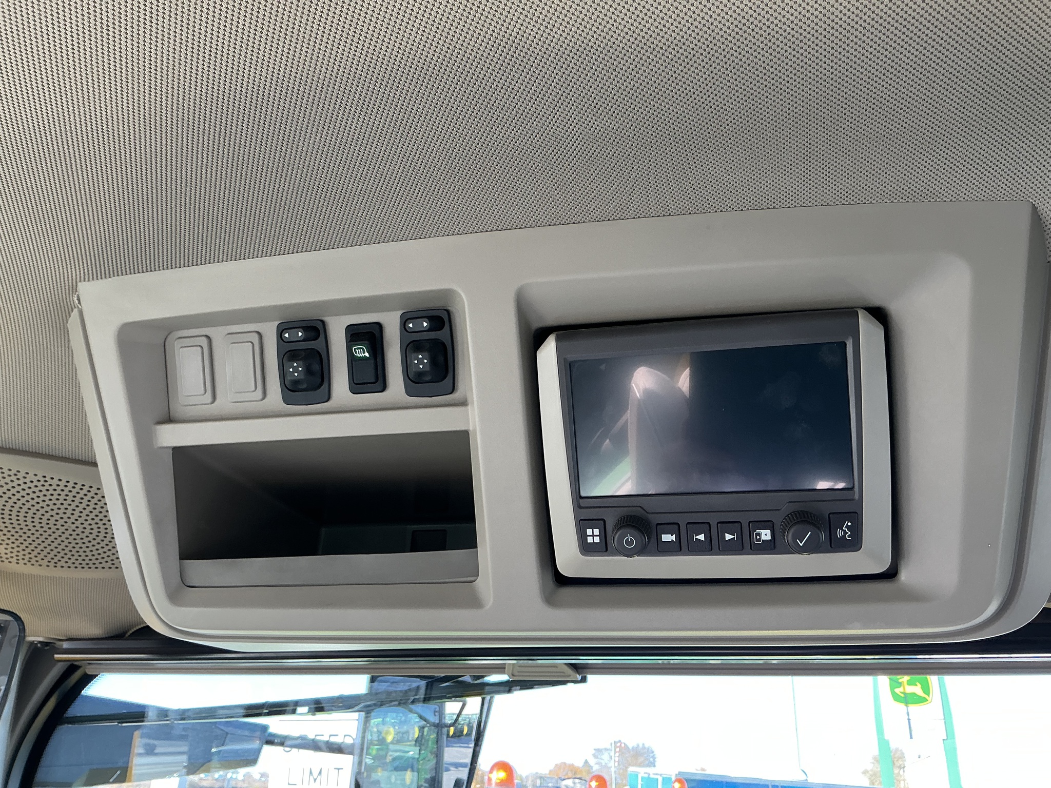 2023 John Deere 8R 340 Image 25