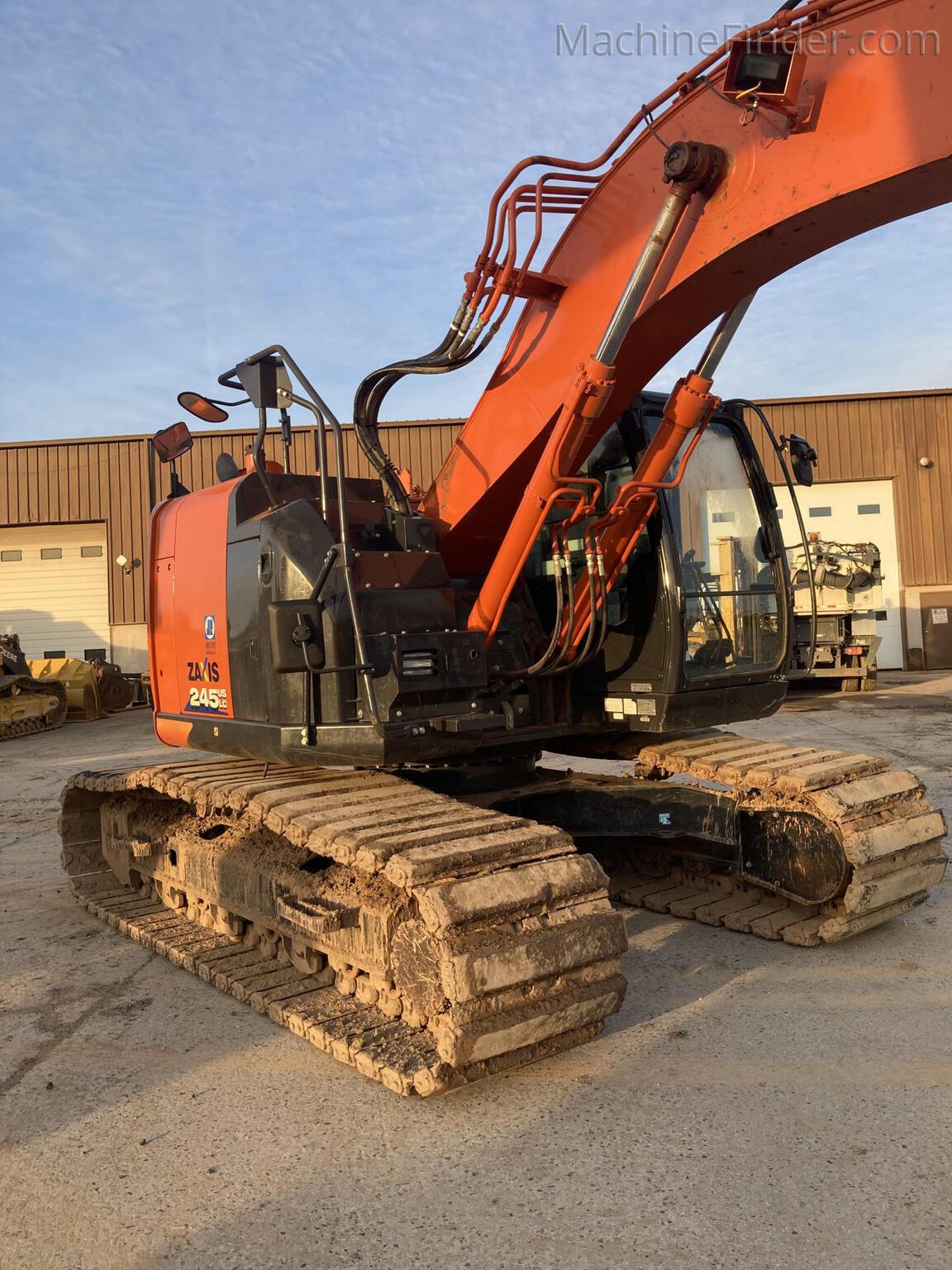 2022 Hitachi 245LC-6 | Excavators | MachineFinder