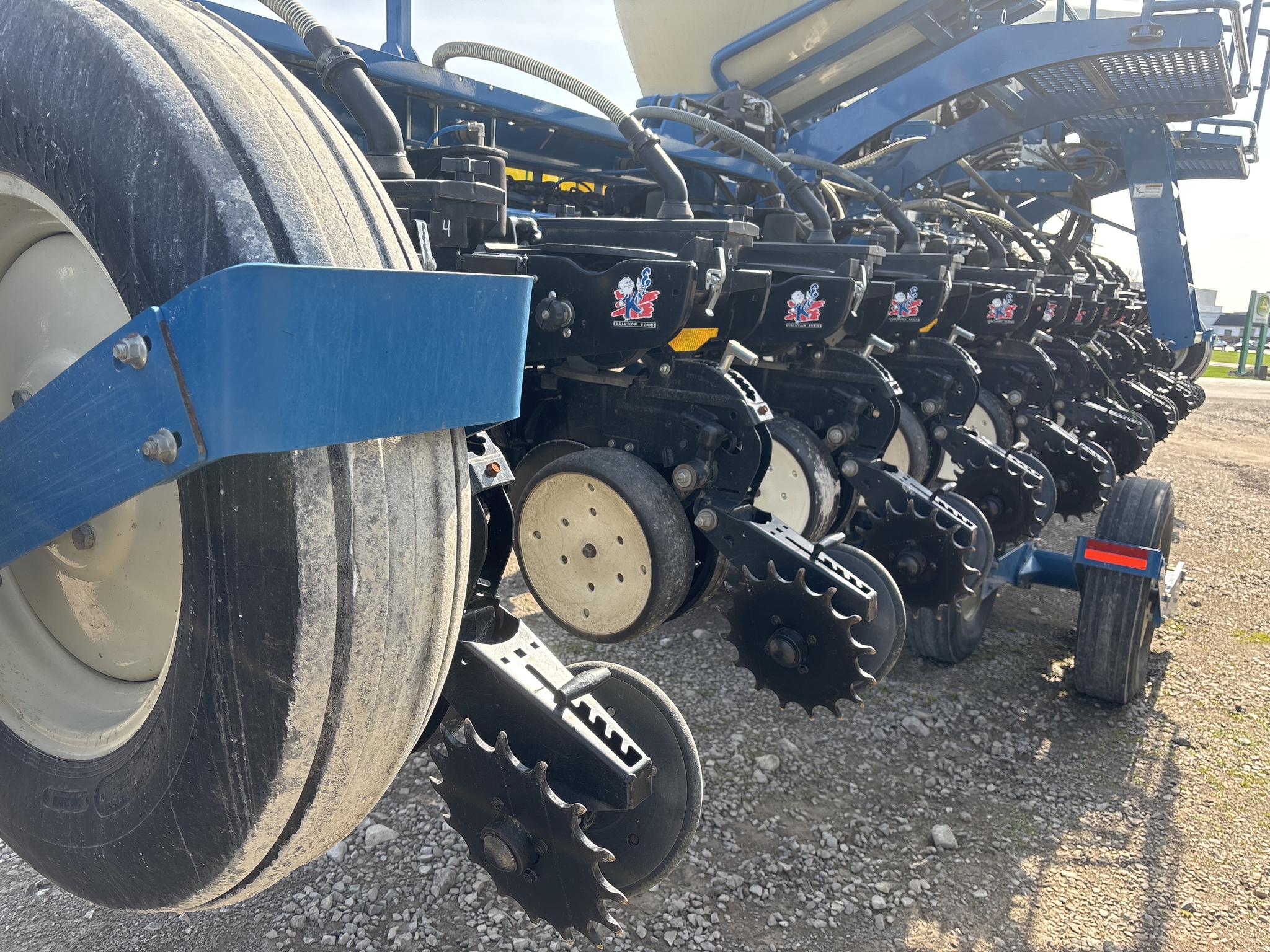 Used 2015 Kinze 3660 Planters: Drawn at Koenig Equipment in Rushville, IN - PhotoXL7