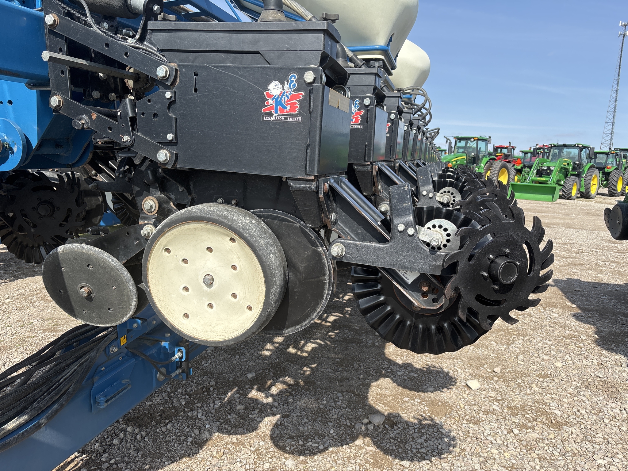 Used 2015 Kinze 3660 Planters: Drawn at Koenig Equipment in Rushville, IN - PhotoXL6