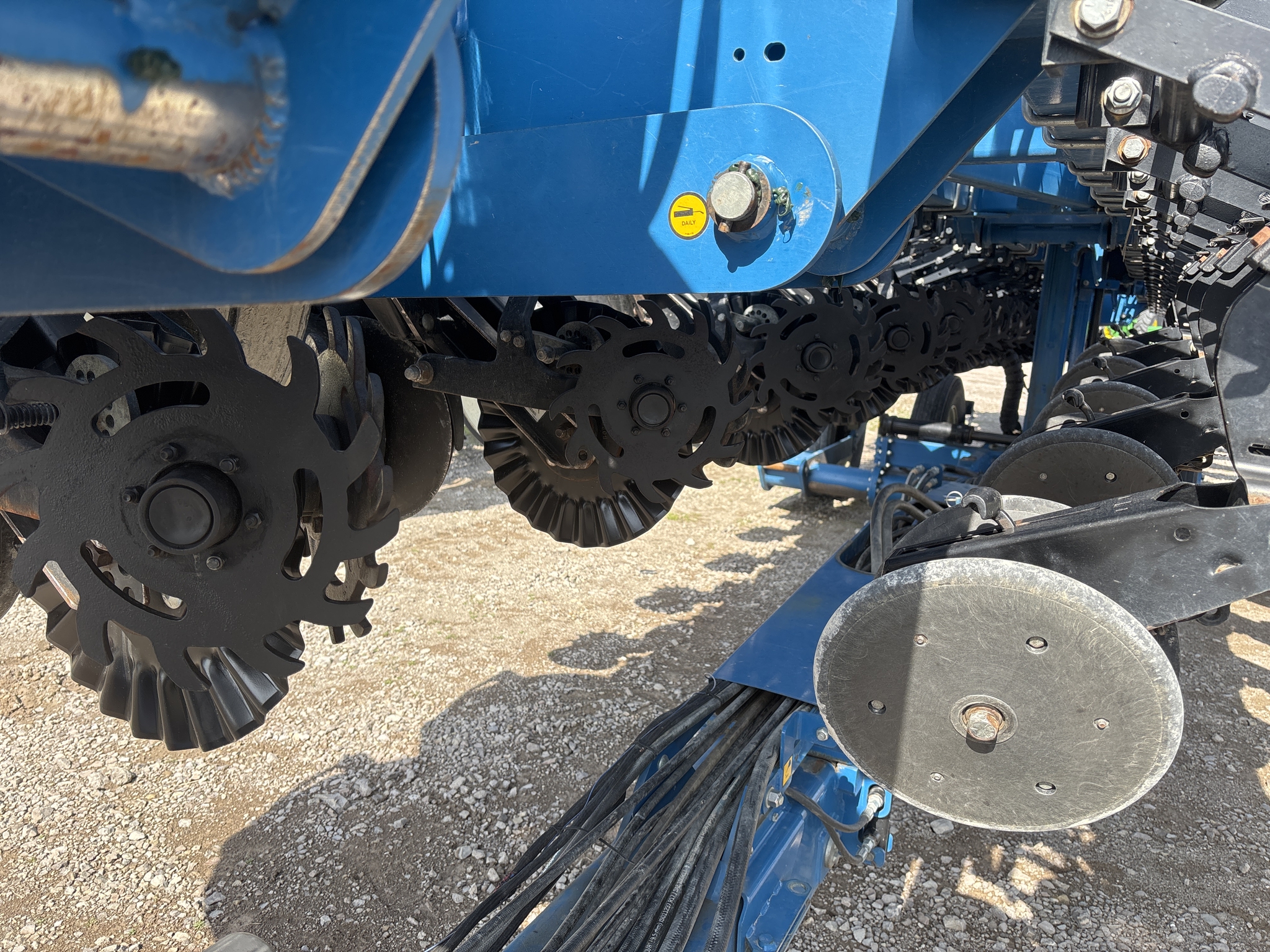 Used 2015 Kinze 3660 Planters: Drawn at Koenig Equipment in Rushville, IN - PhotoXL9