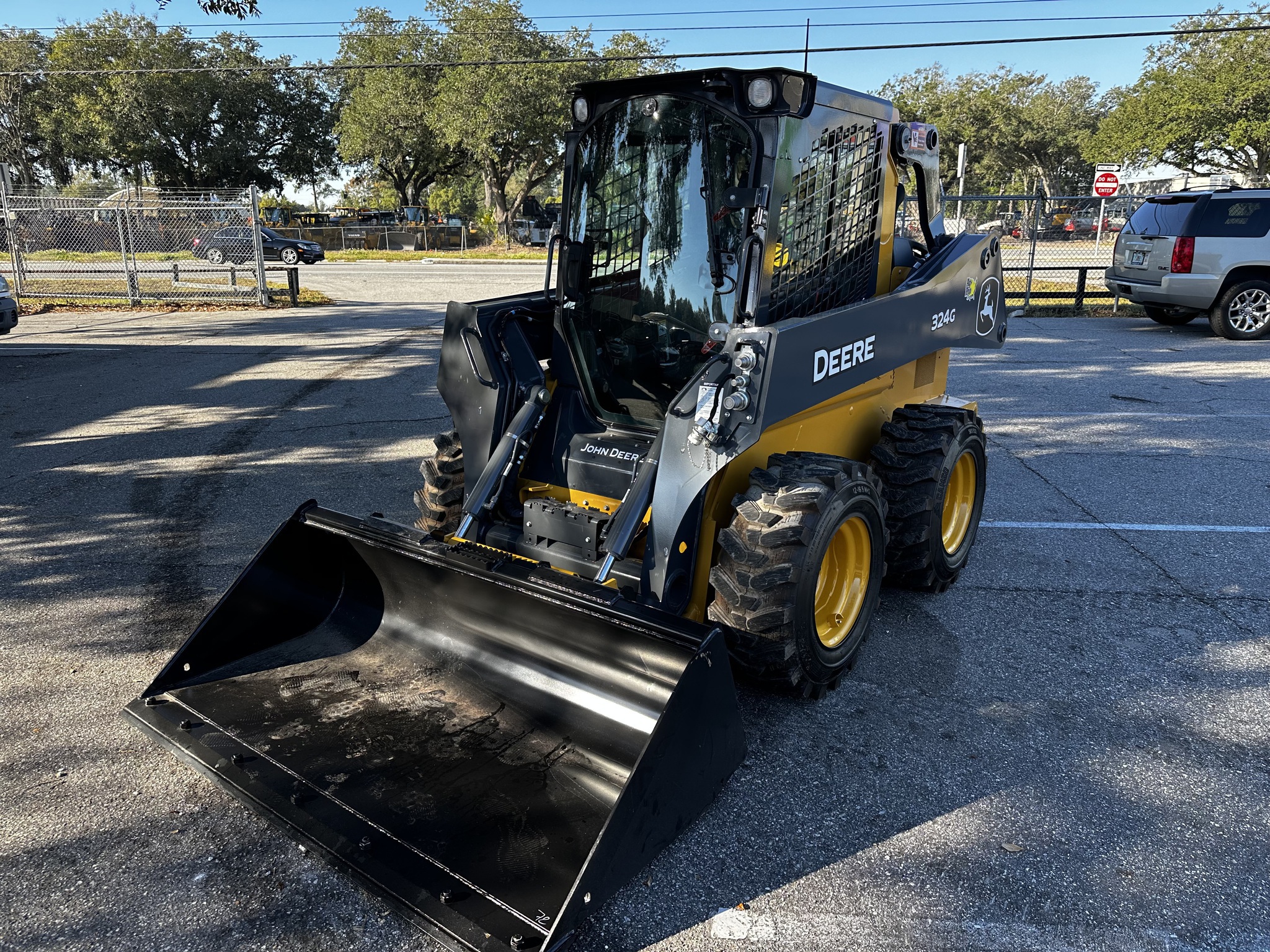 2025 John Deere 324G Image 1