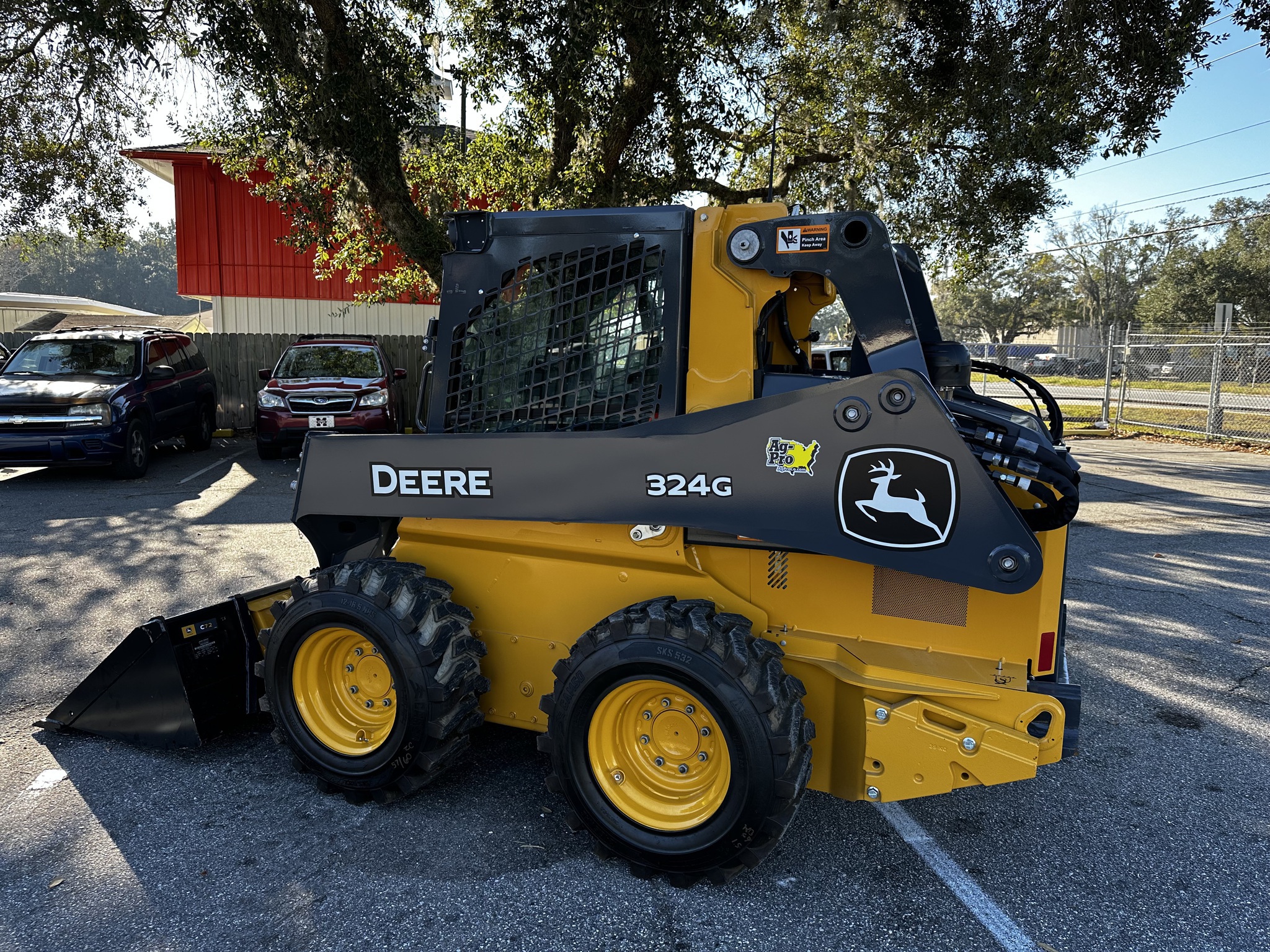 2025 John Deere 324G Image 4