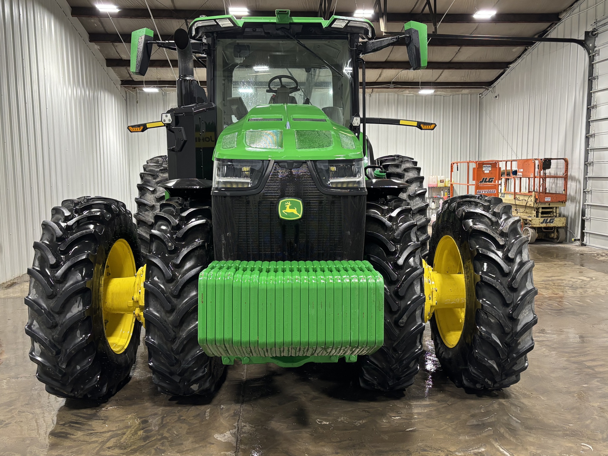 2023 John Deere 8R 370 Image 8