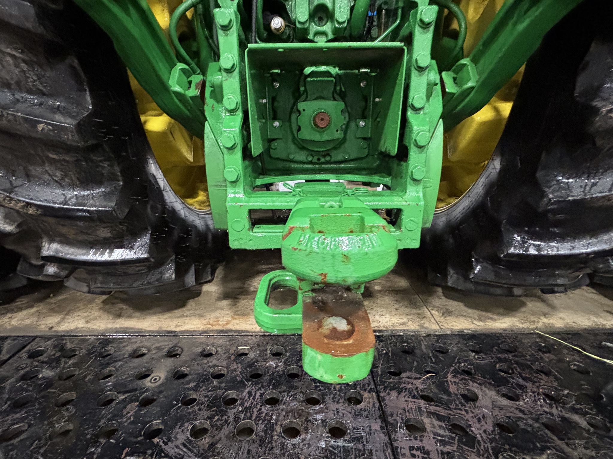 2023 John Deere 8R 370 Image 12