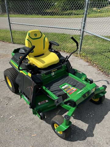 2024 John Deere Z330R Image 1