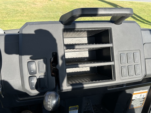 2024 John Deere 835M Photo 8