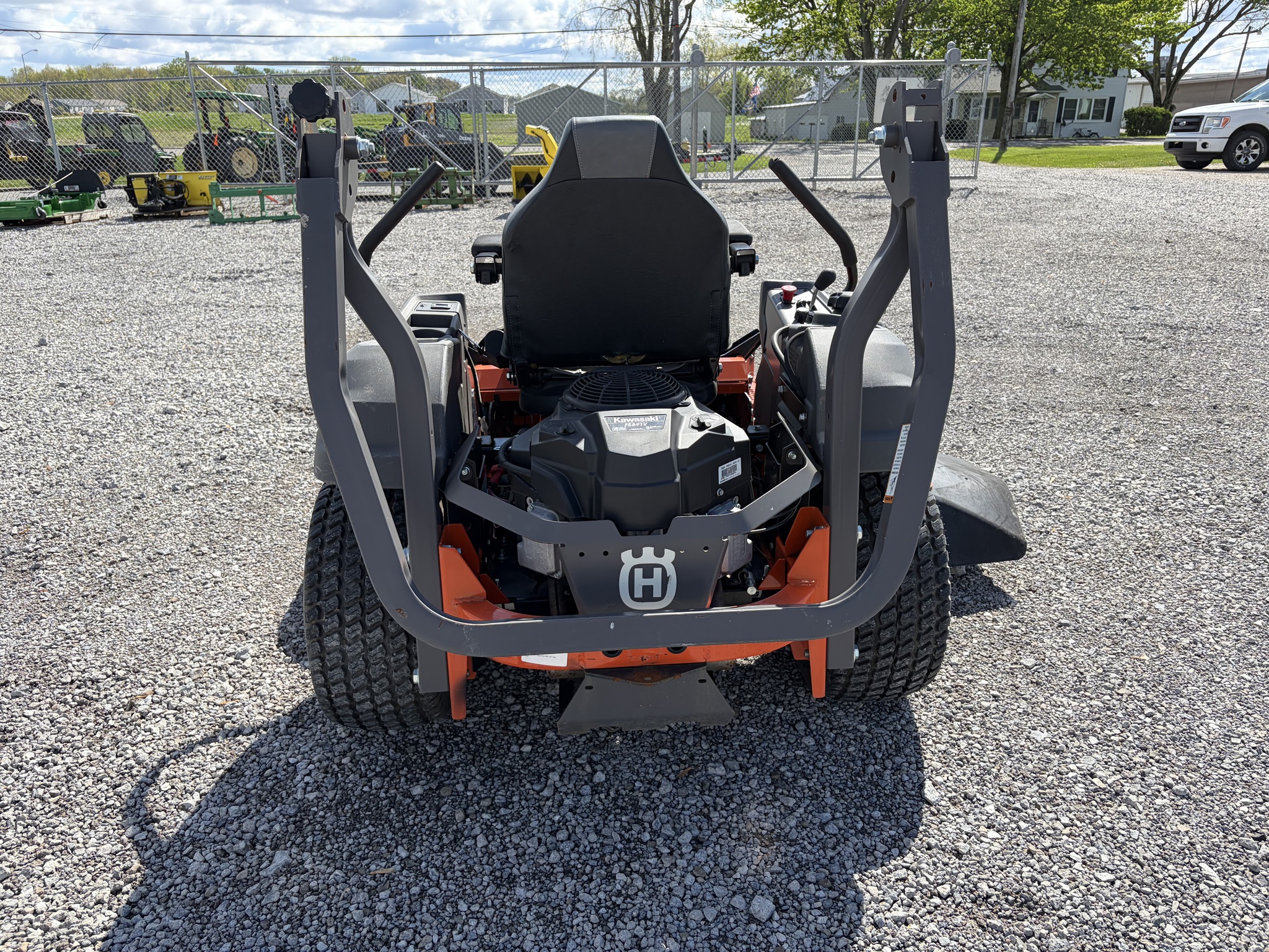 2023 Husqvarna Z460 Image 4