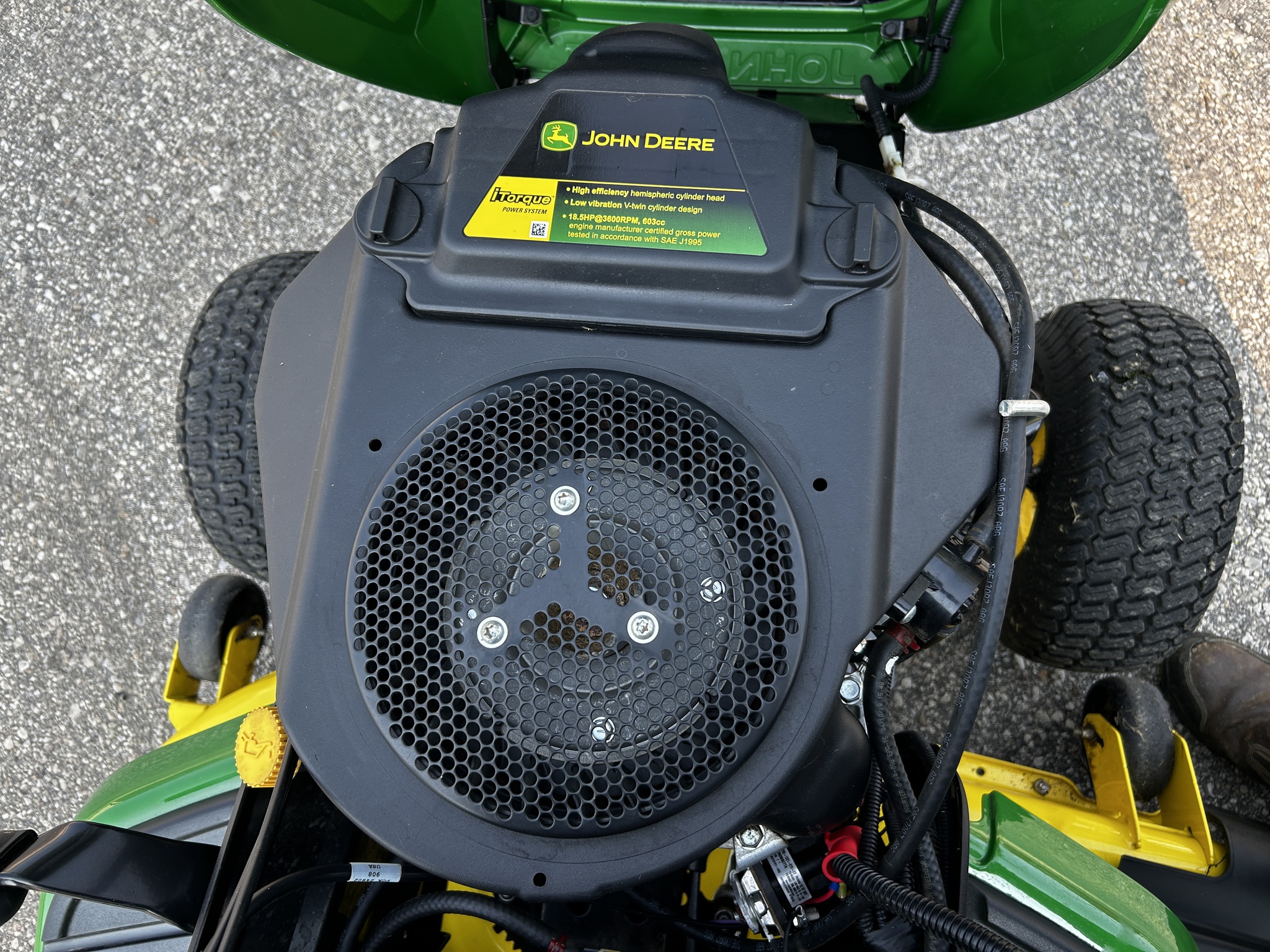 2019 John Deere X350 Image 15