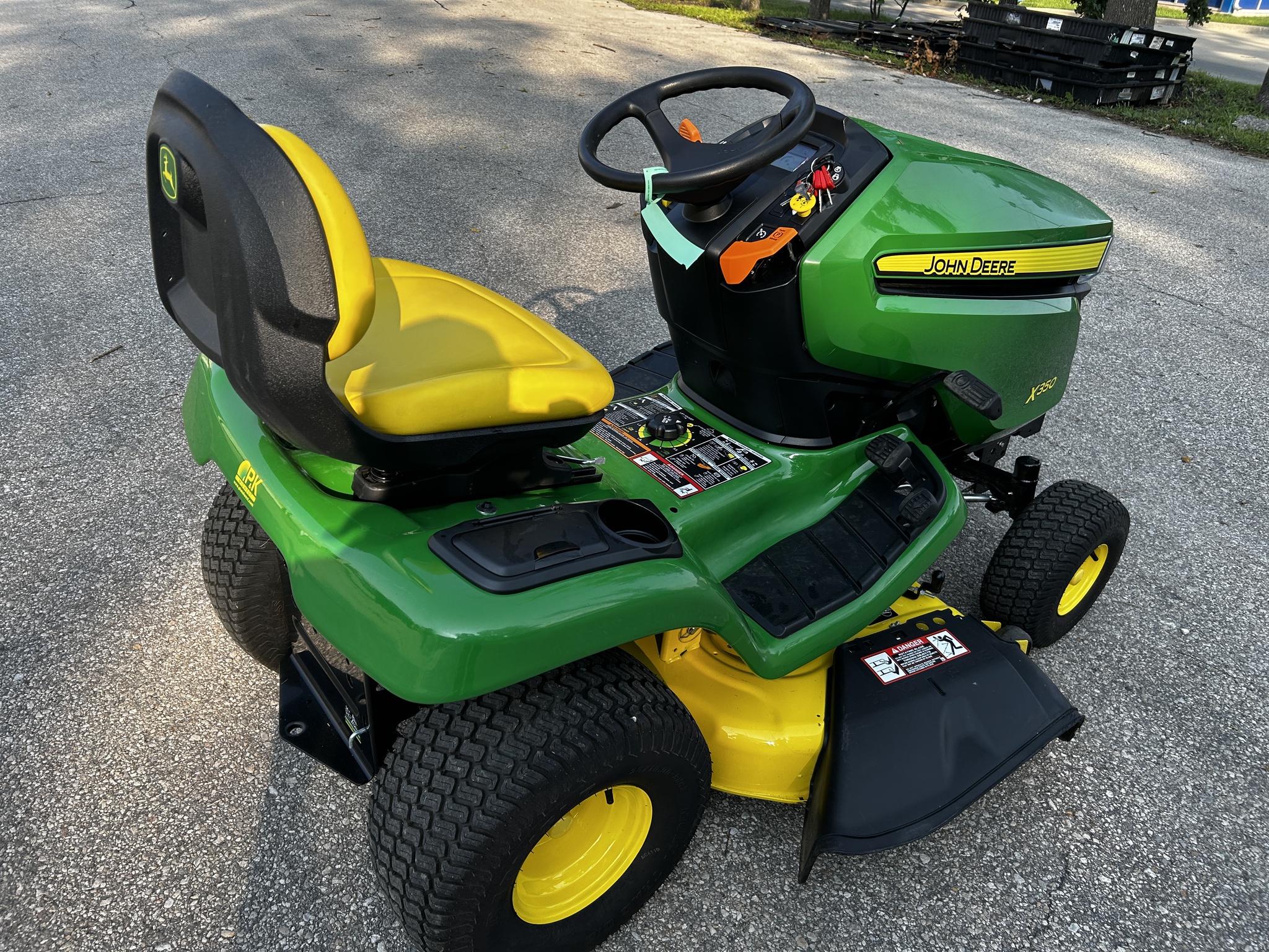 2021 John Deere X350 Image 5