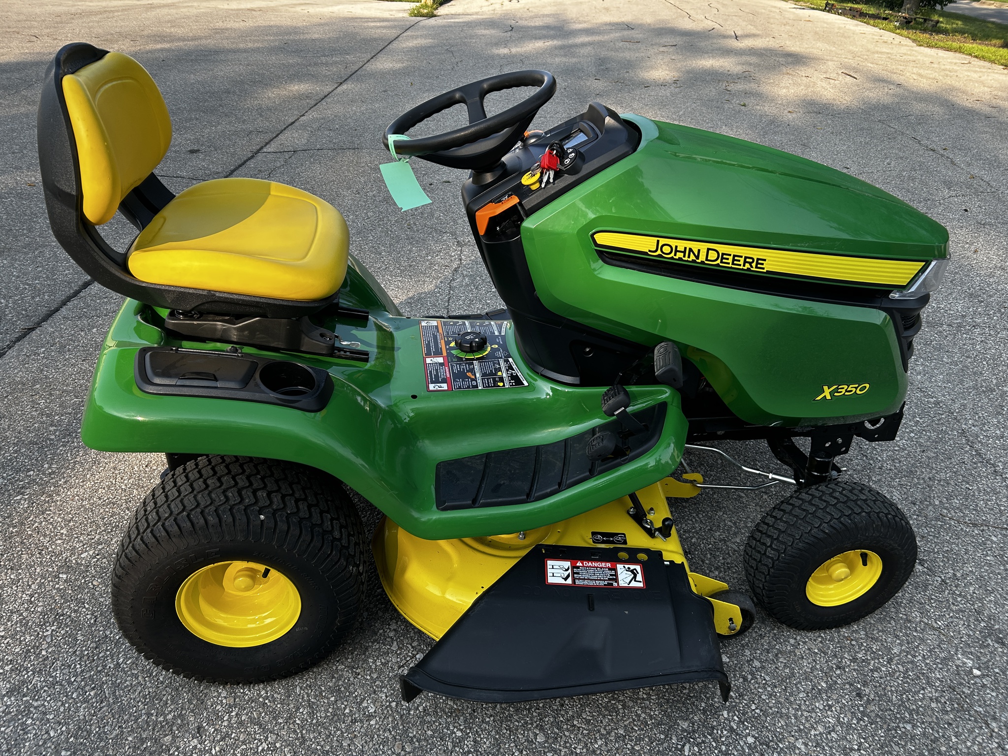 2021 John Deere X350 Image 6
