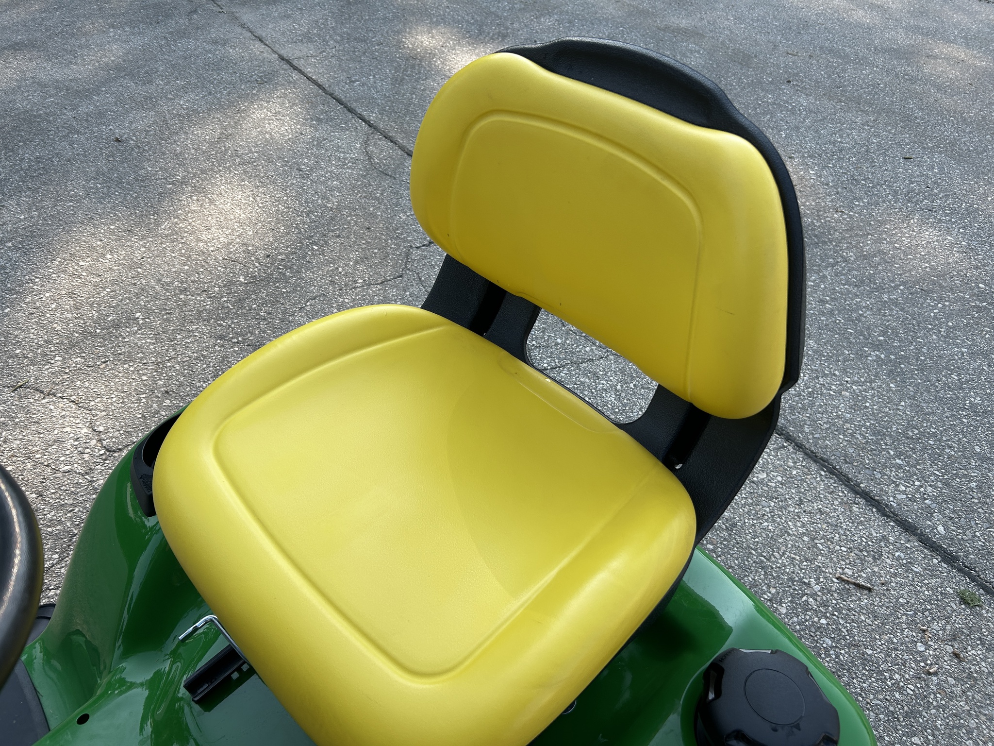 2021 John Deere X350 Image 11