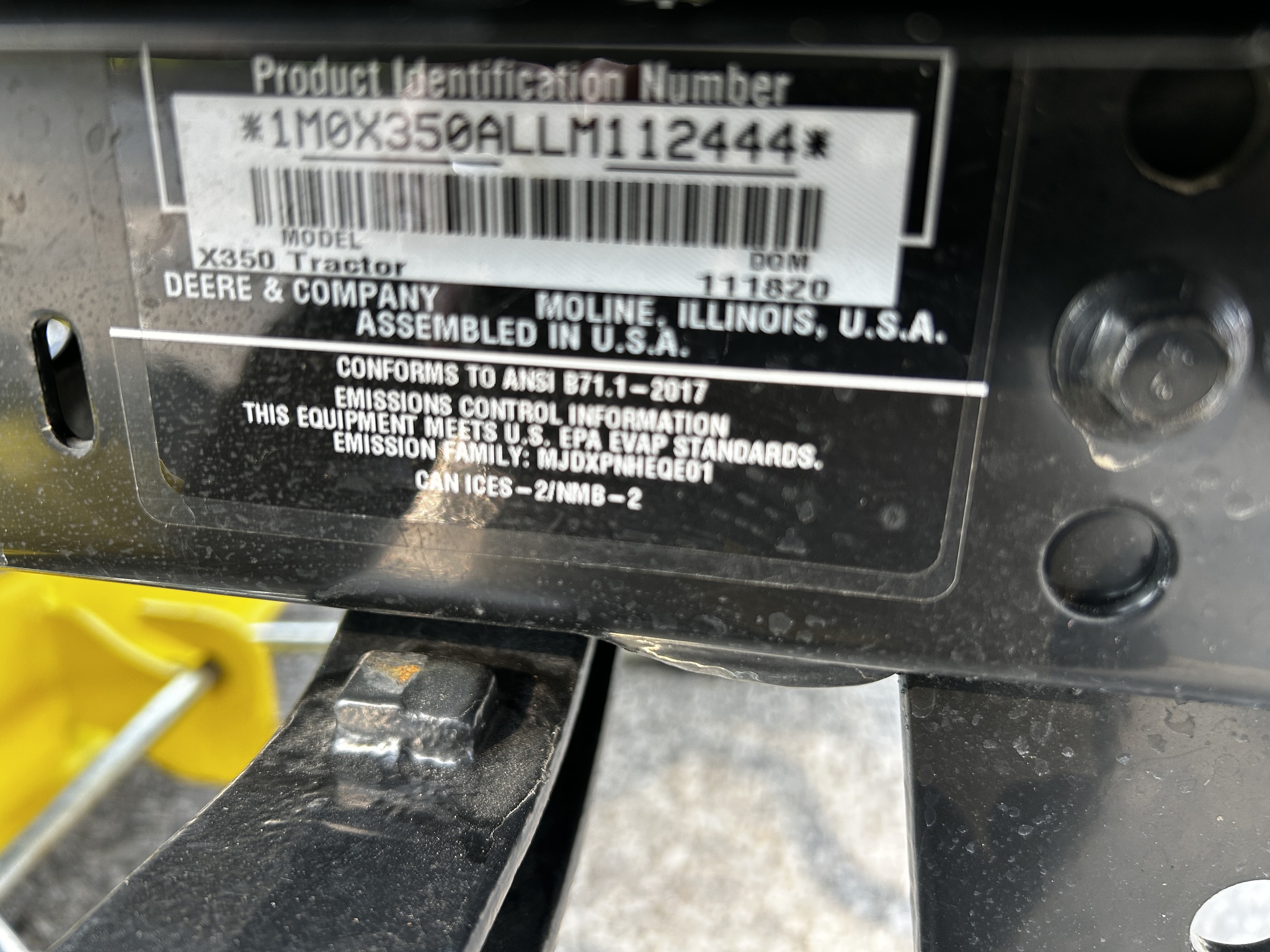 2021 John Deere X350 Image 16