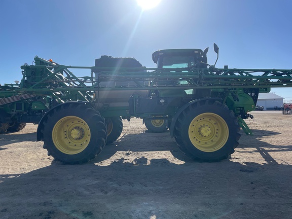  John Deere R4045