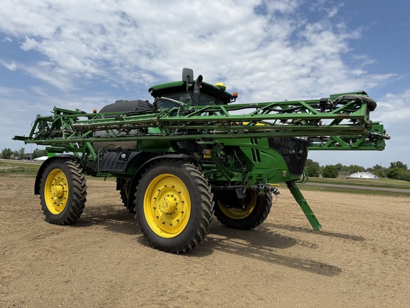  John Deere R4045