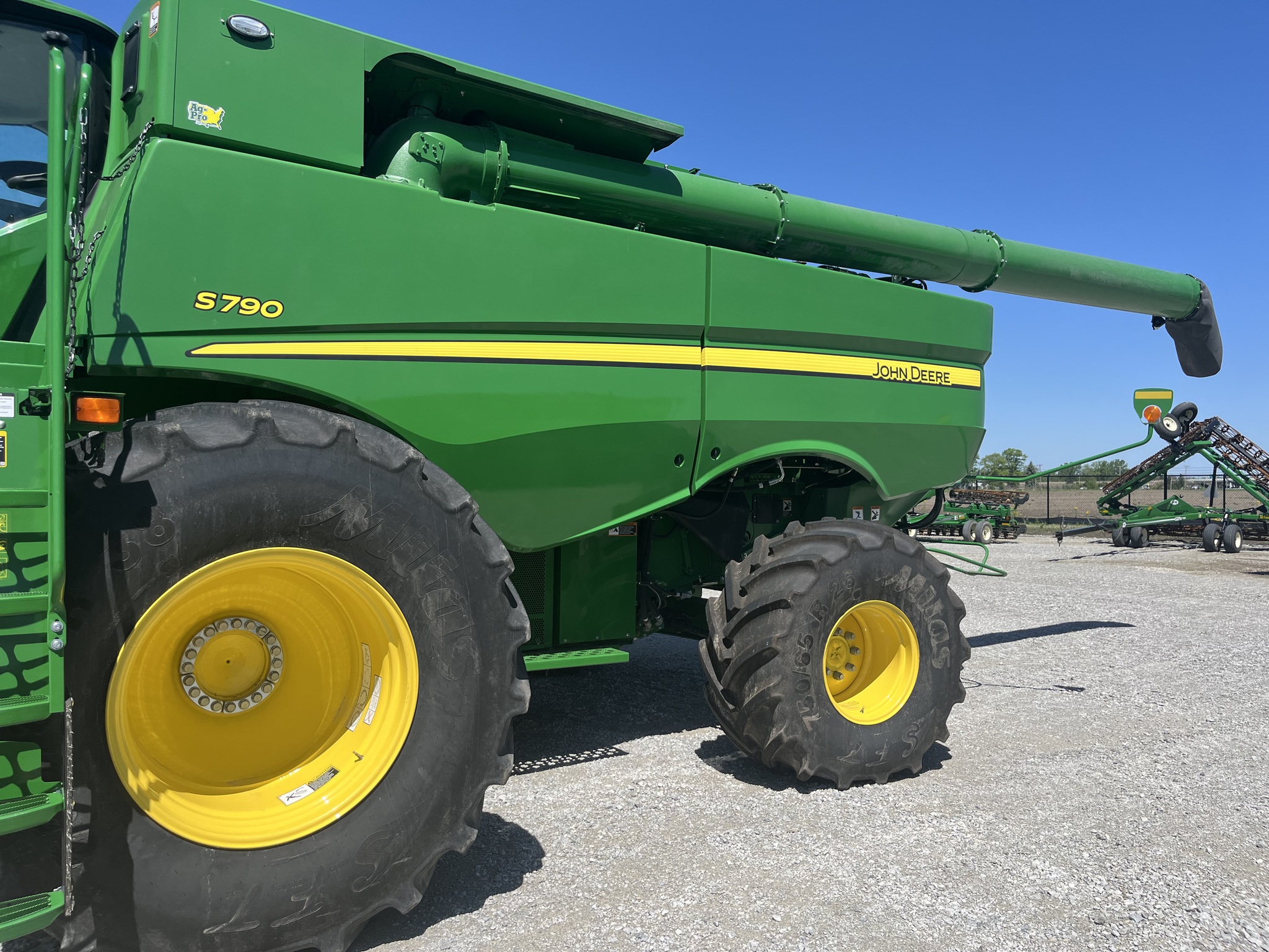 2023 John Deere S790 Image 22