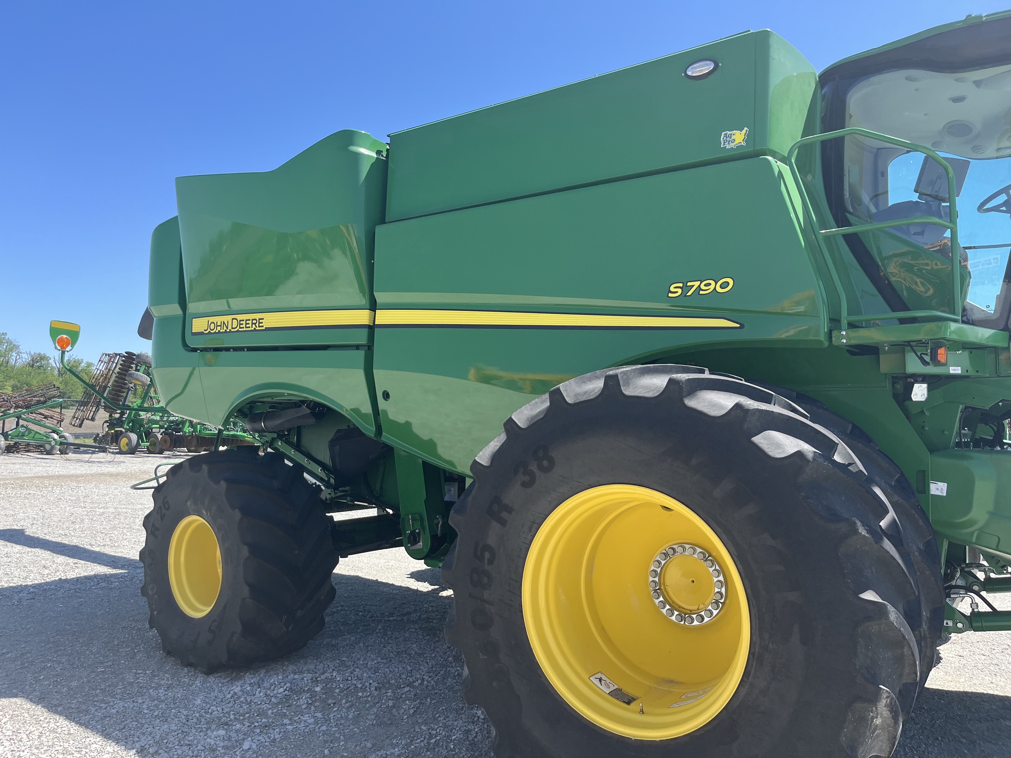 2023 John Deere S790 Image 6